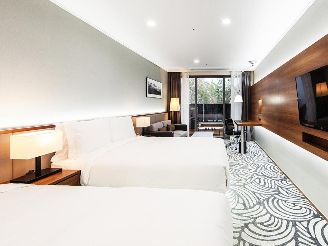 Best Western Plus Gyeongju Exterior photo