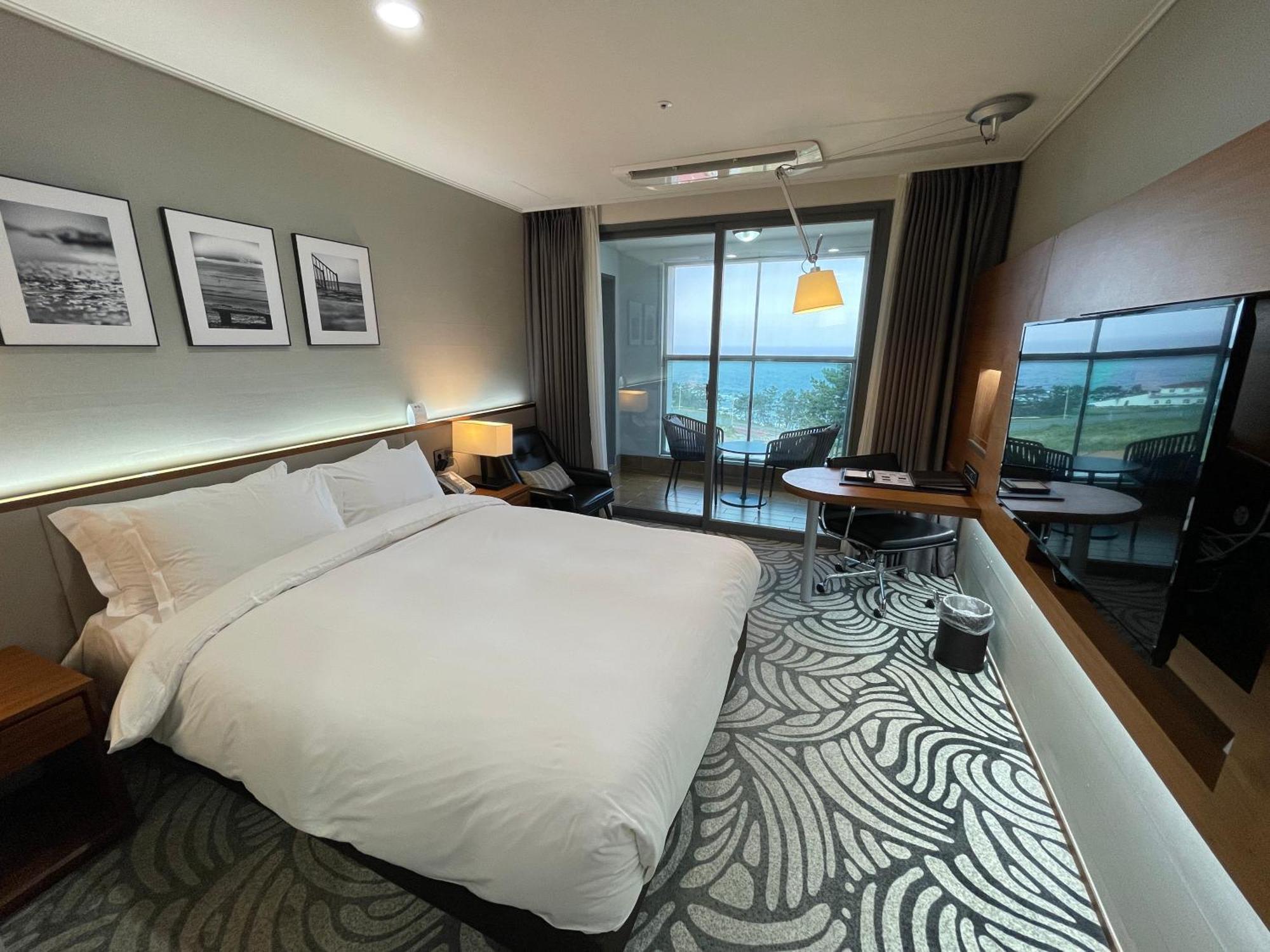 Best Western Plus Gyeongju Exterior photo